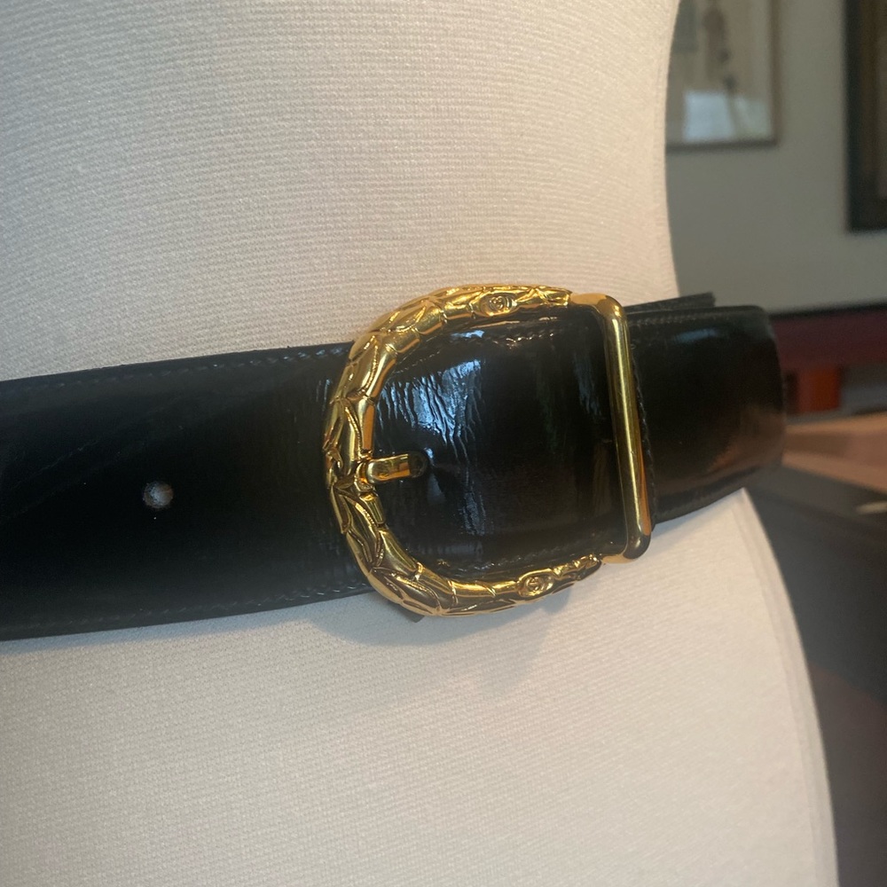 Gucci authentic black patent leather belt with gold buckle
